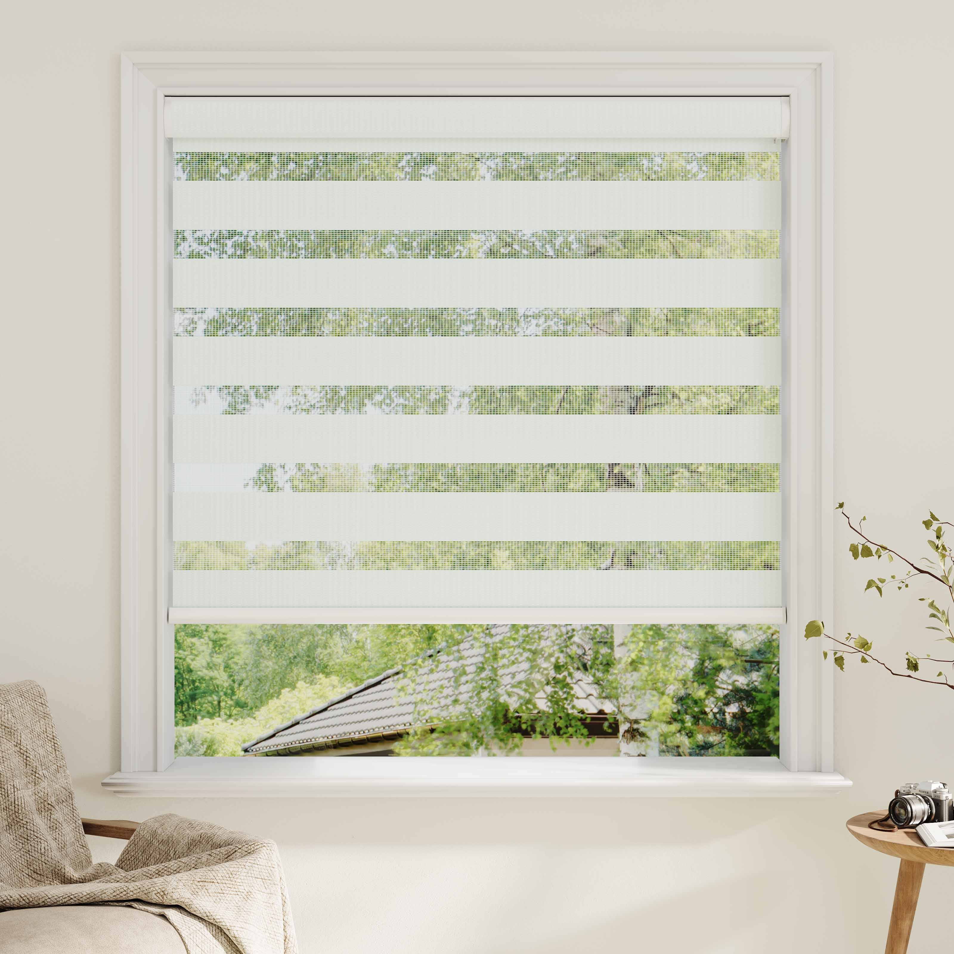 Room darkening Zebra Shades