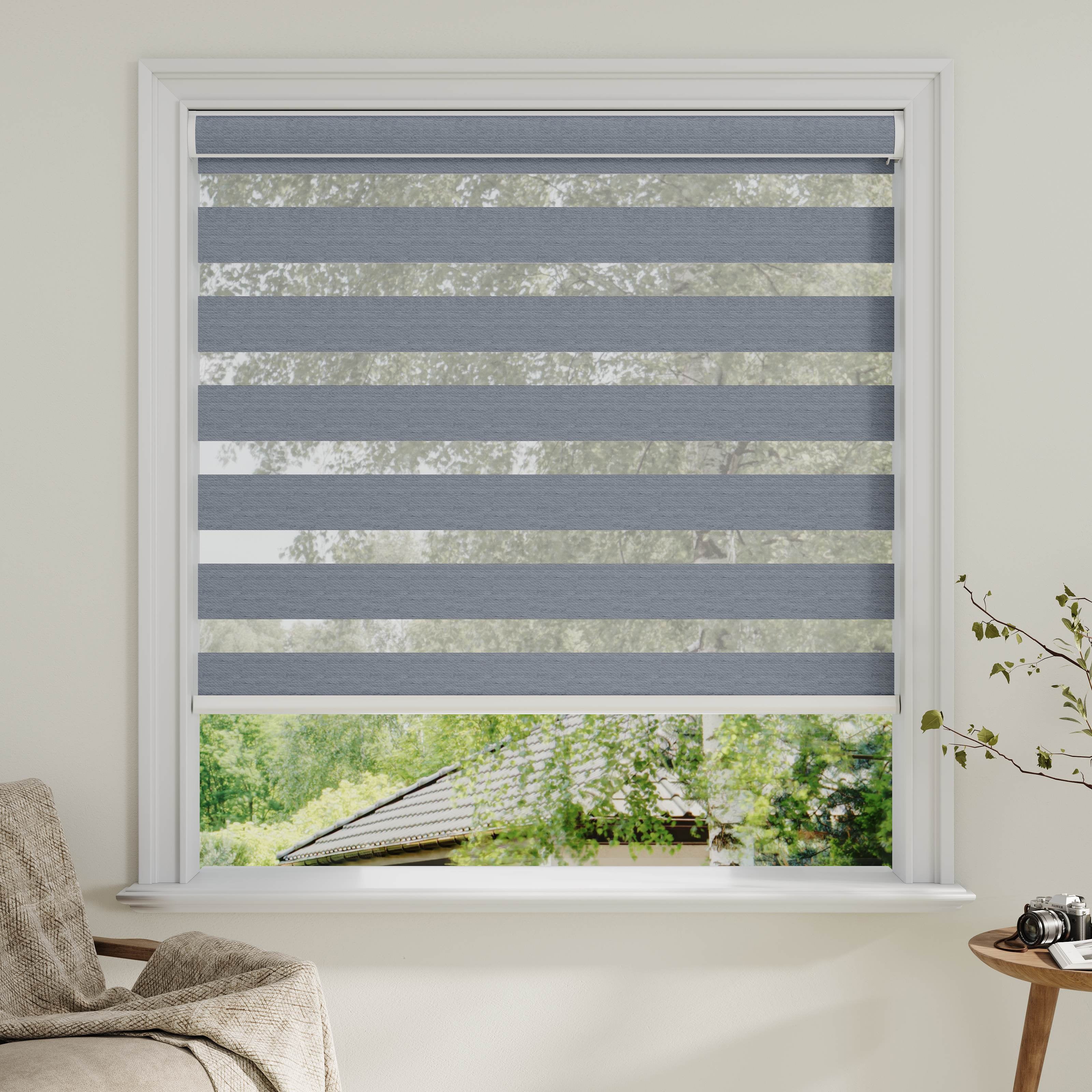 Room darkening Zebra Shades