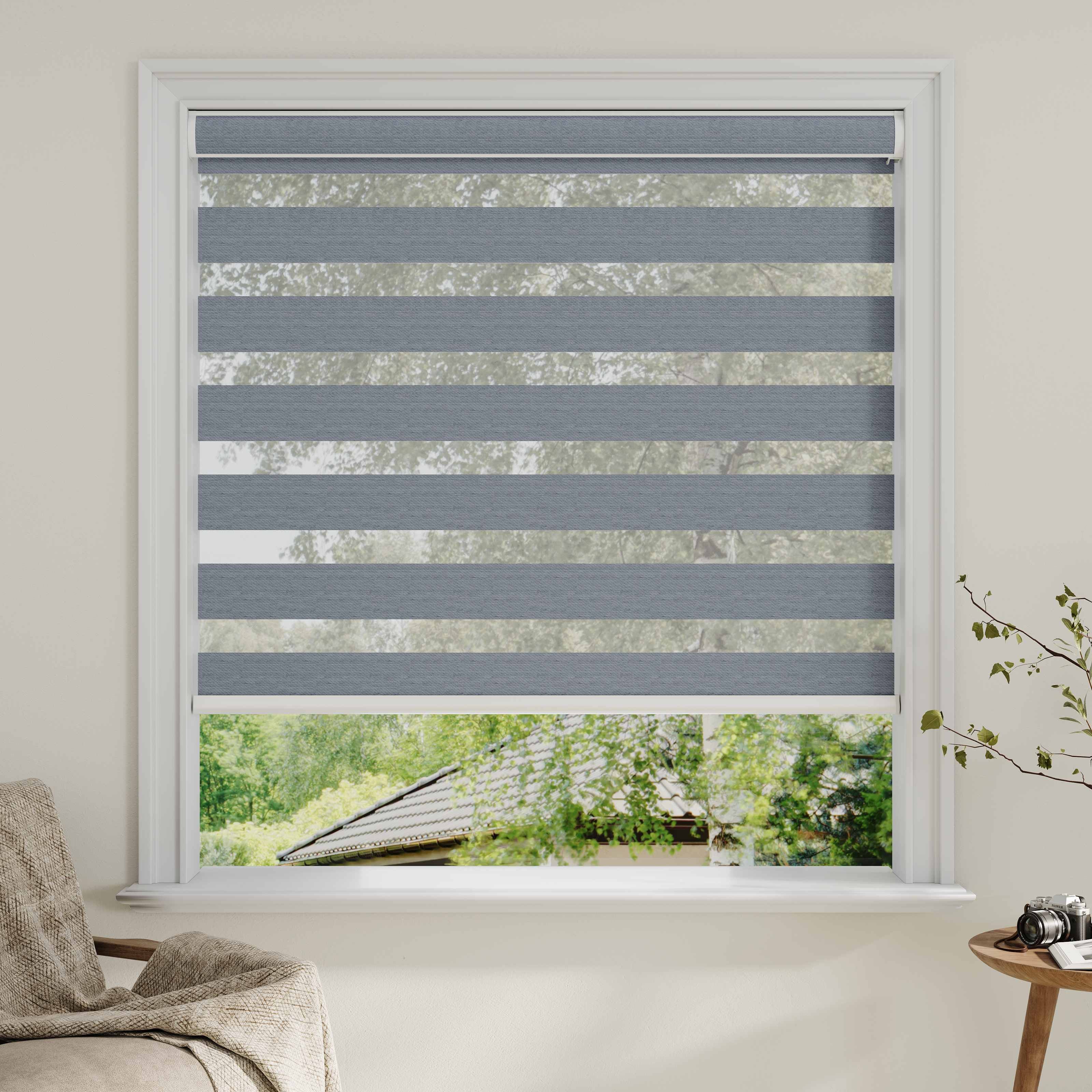 Room darkening Zebra Shades