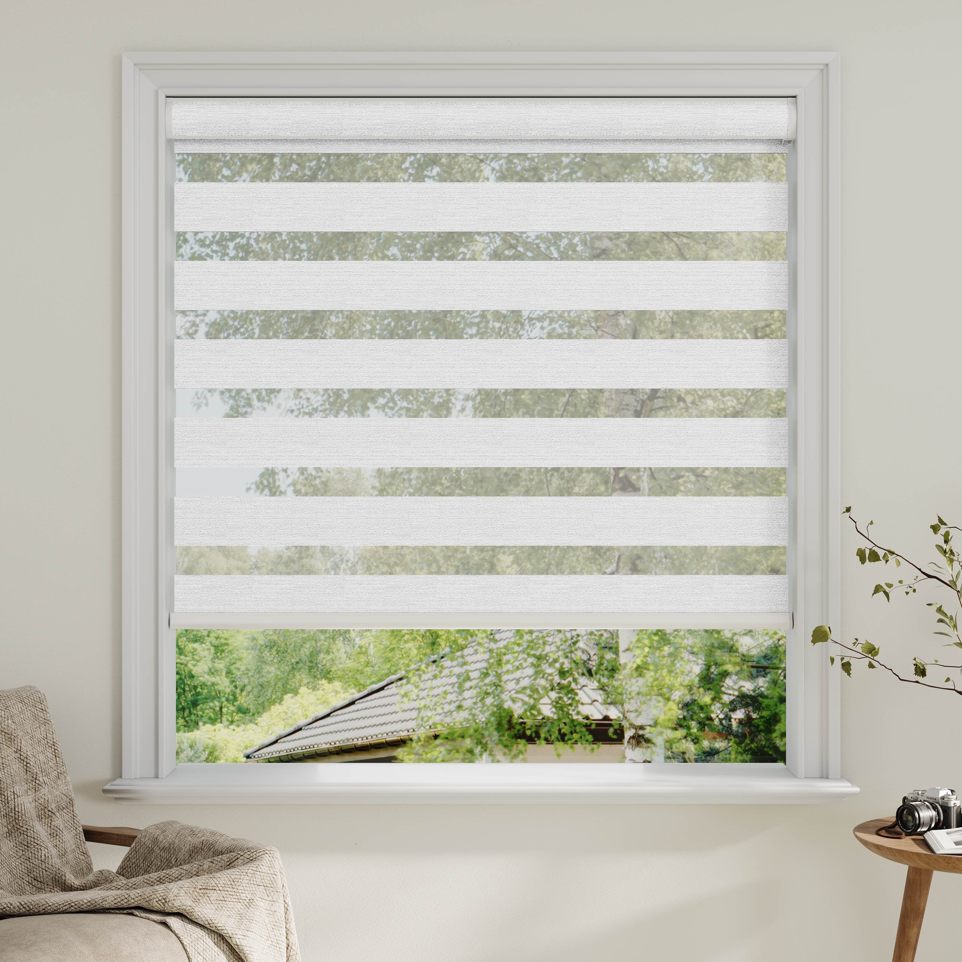 Room darkening Zebra Shades