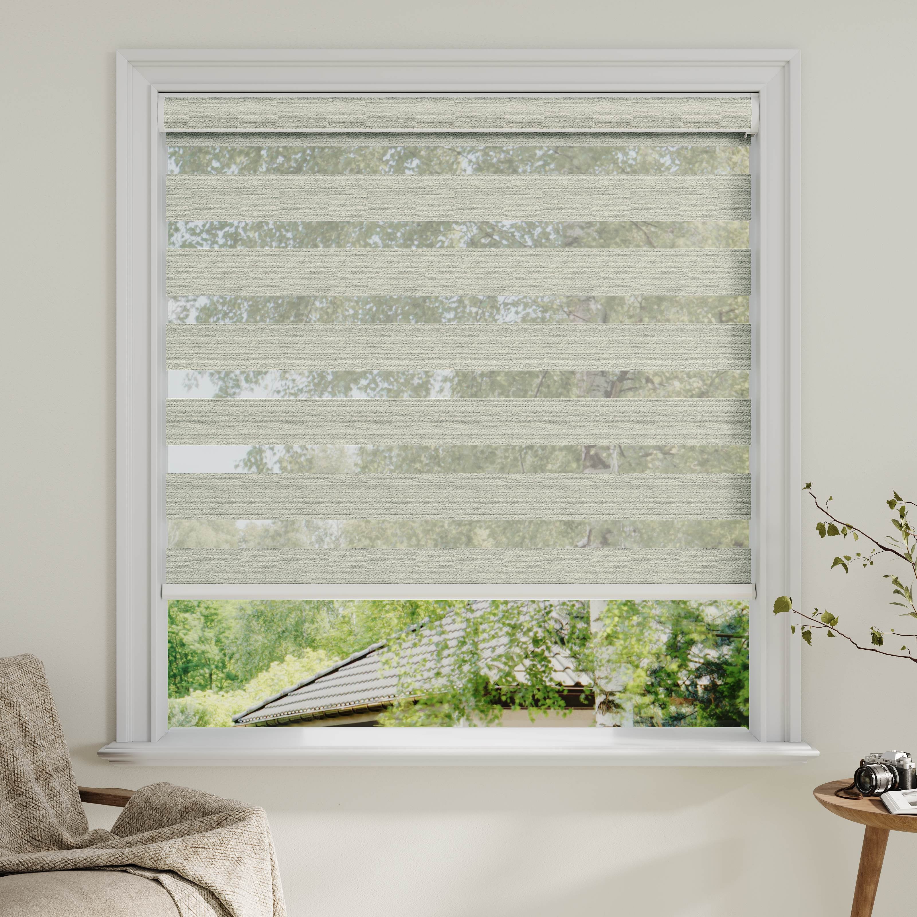 Room darkening Zebra Shades