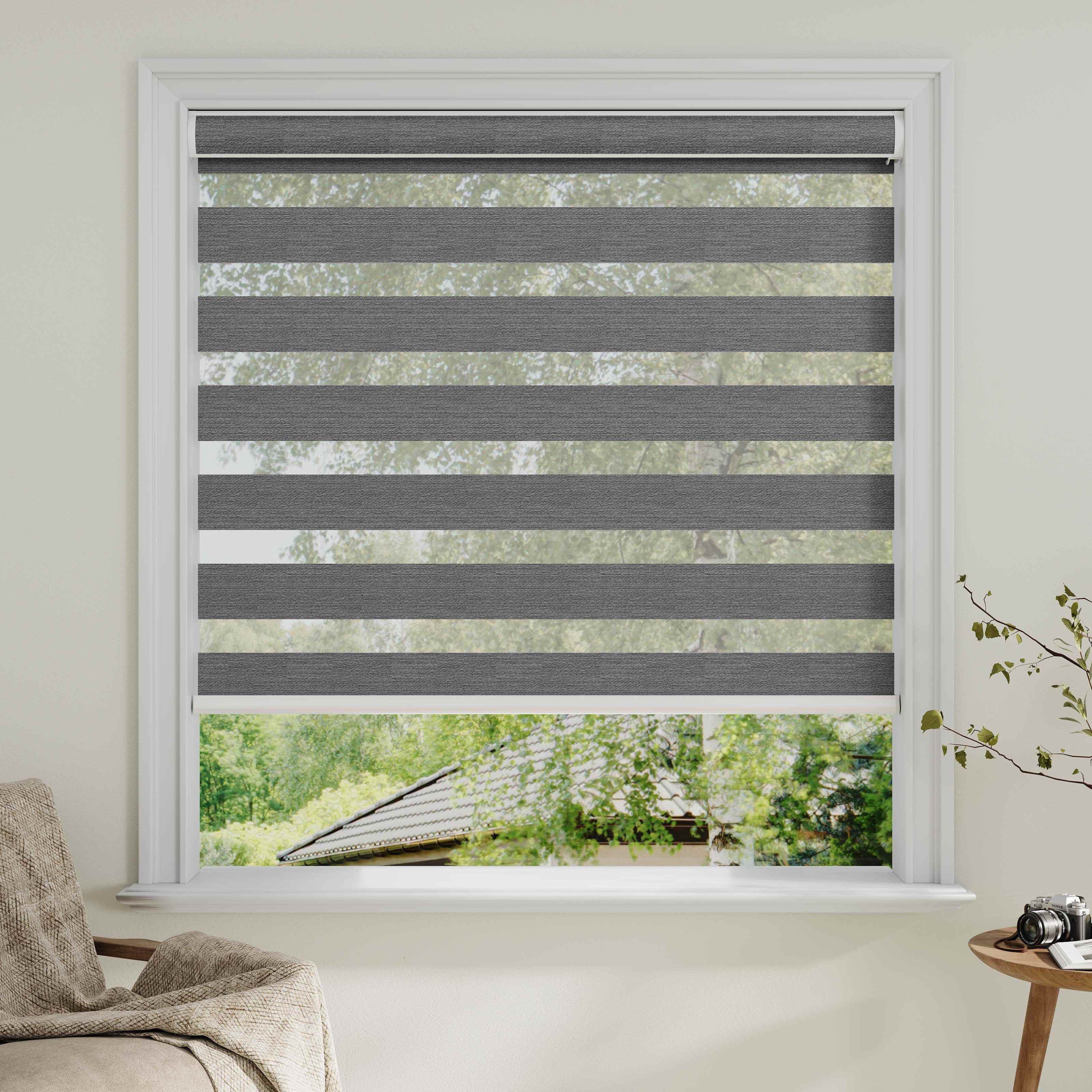 Room darkening Zebra Shades