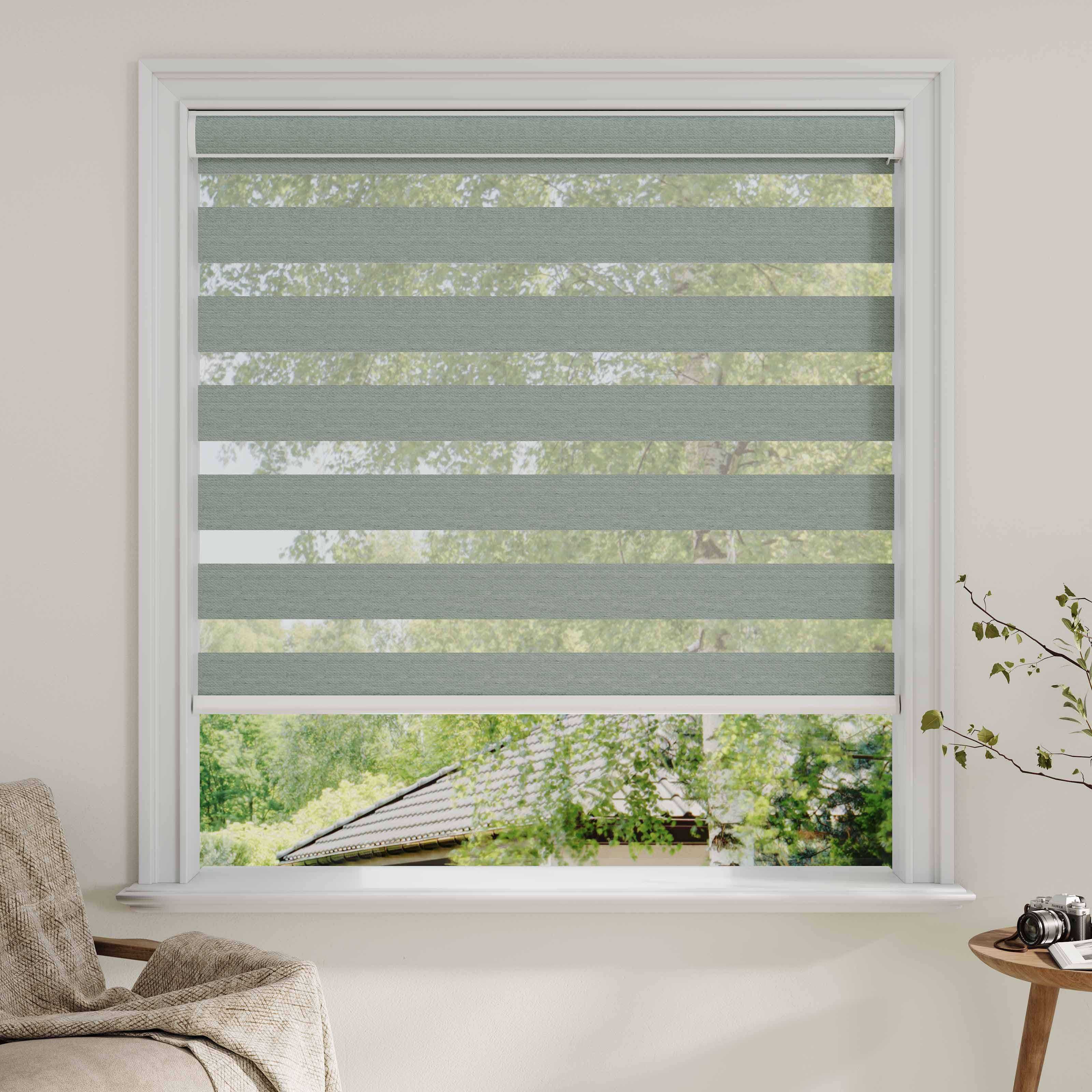 Room darkening Zebra Shades